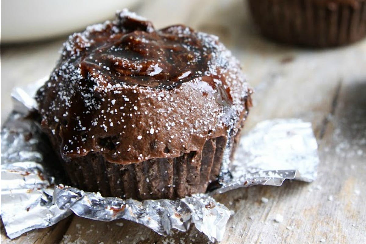 Double Chocolate Cupcakes With Buttercream Frosting [Vegan, Gluten-Free]