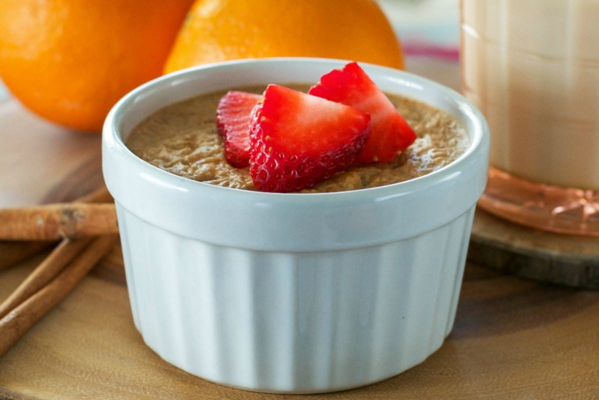 Baked-Almond-Butter-Apricot-Oatmeal4-LR-1198x800