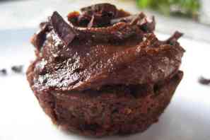 Recipe: Mini Chocolate Cupcakes