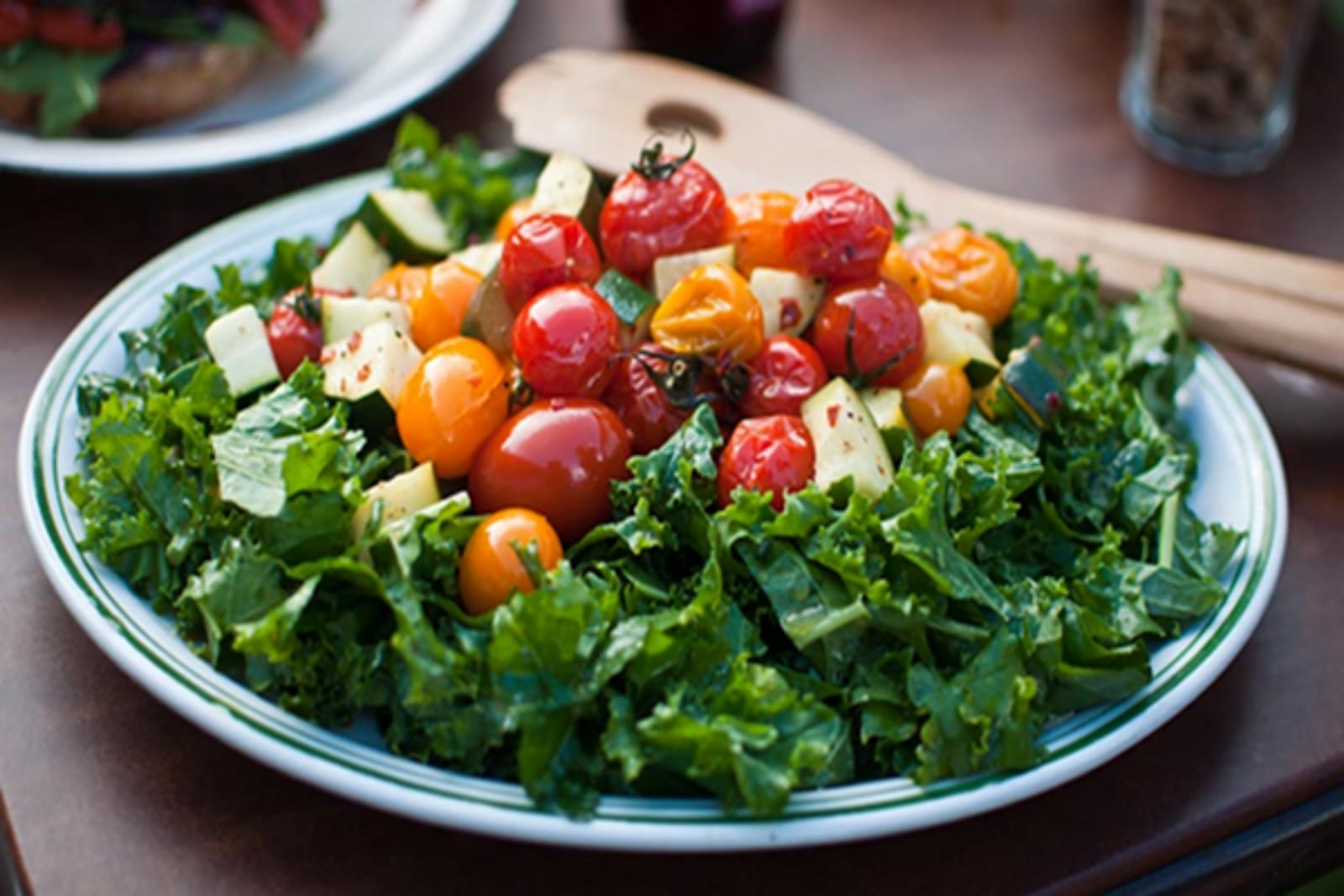 kale tomato salad