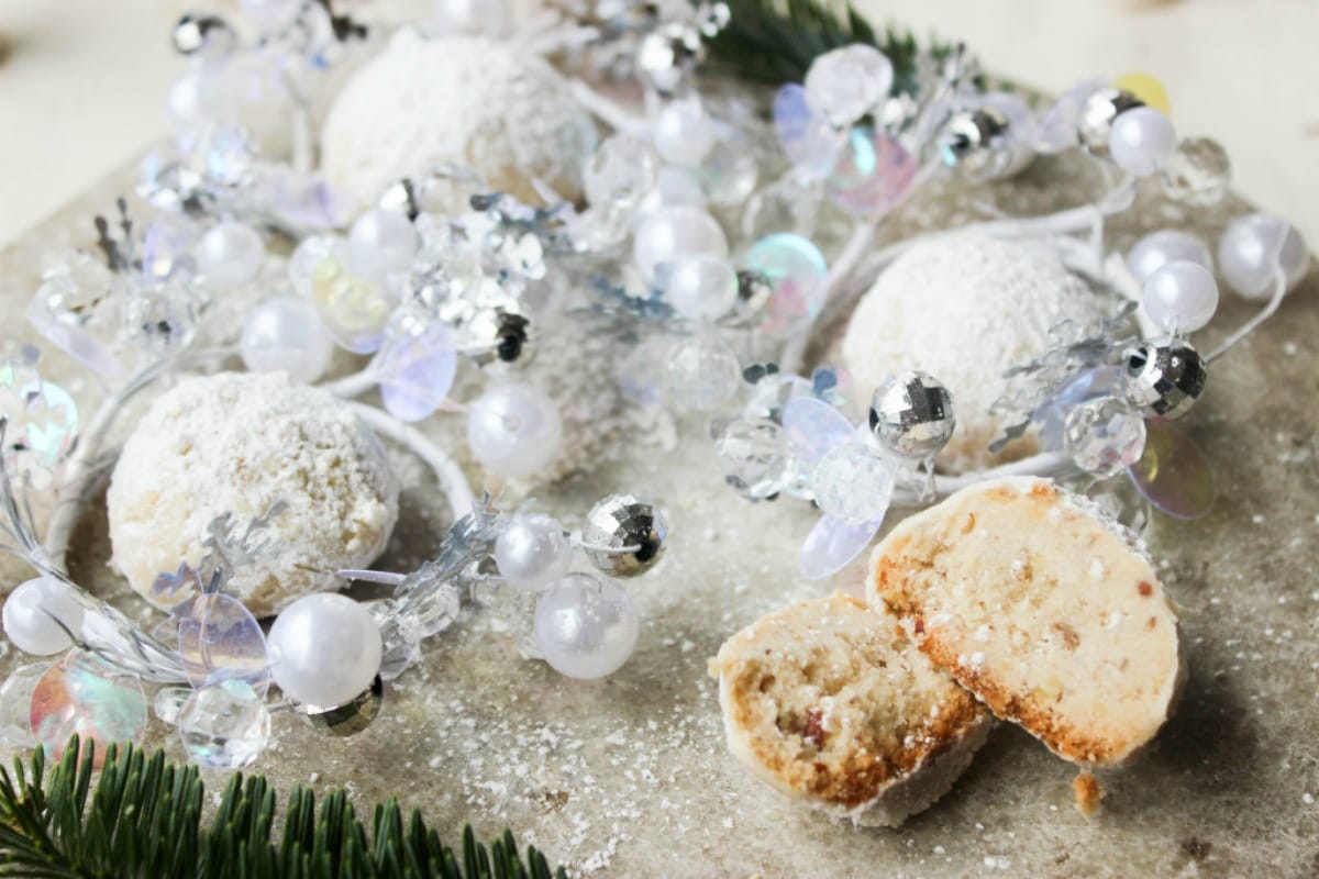 Snowball Cookies [Vegan]