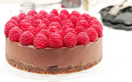 Raw Raspberry Chocolate Cheesecake