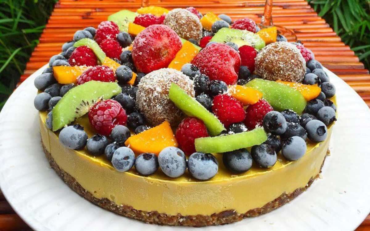 Mango Lime Cheesecake With Fruit Topping