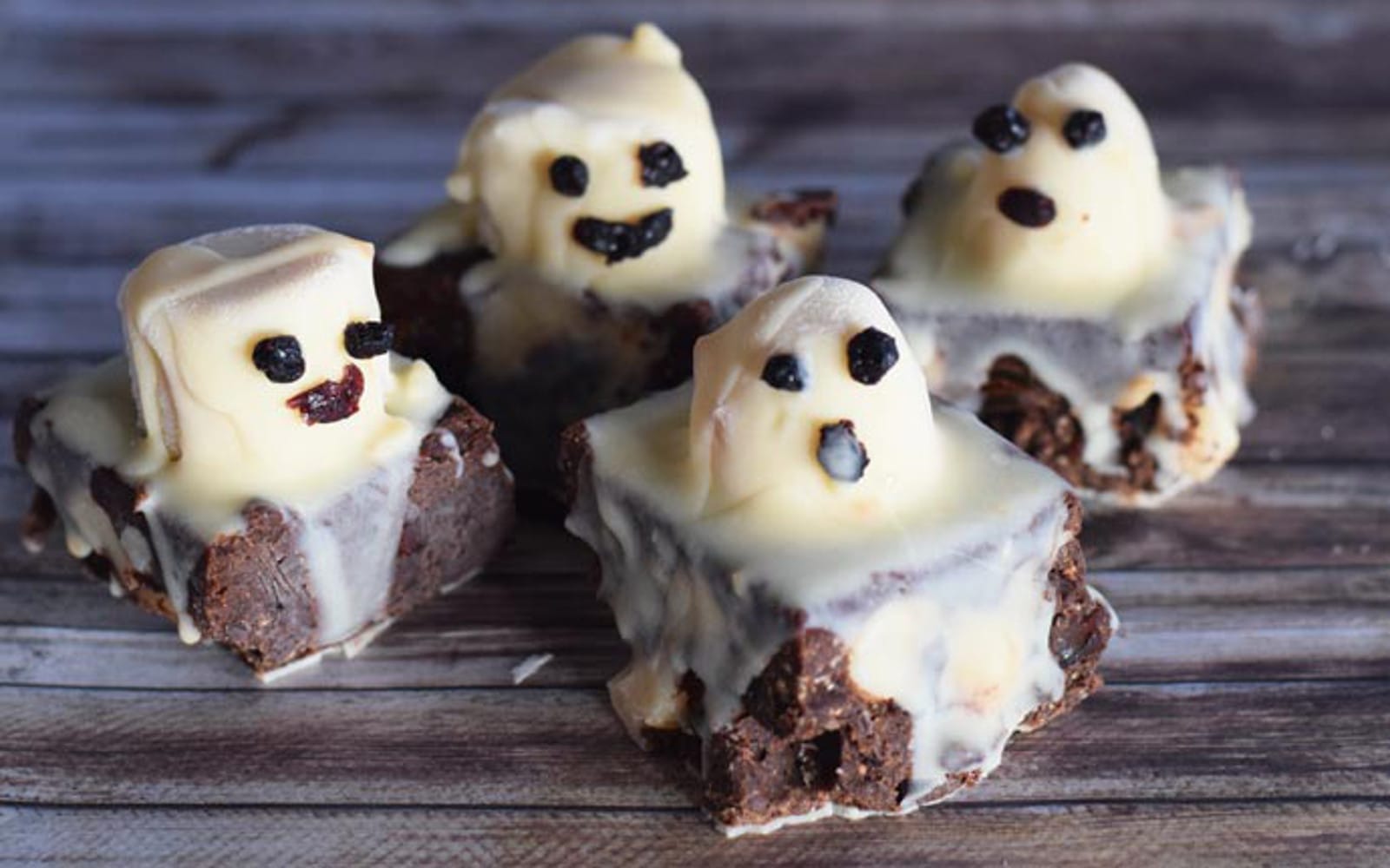 Raw Halloween Ghostie Brownies