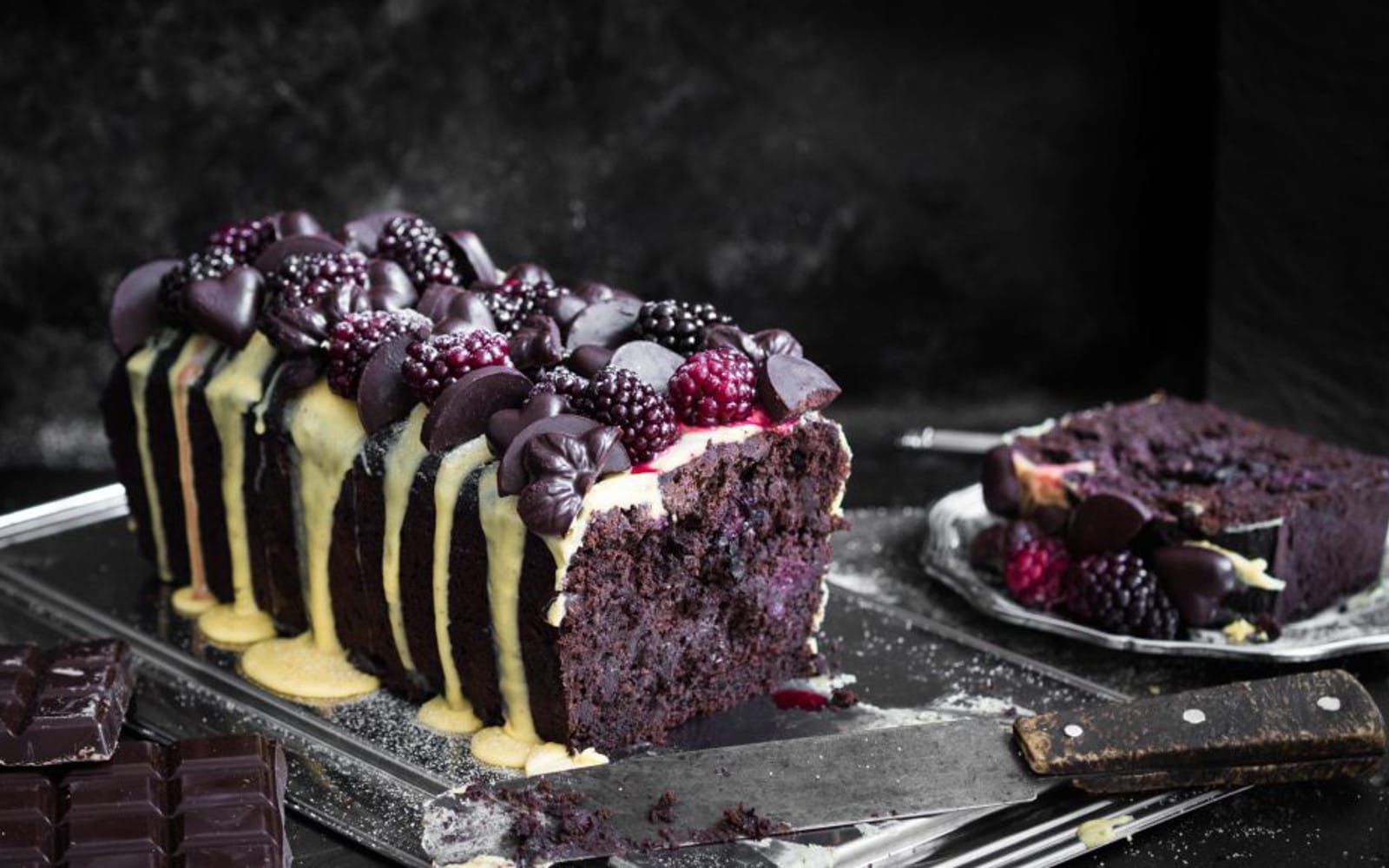 Sugar-Free Dark Chocolate and Blackberry Cake With Saffron Frosting