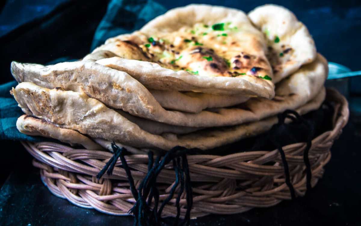 Vegan Restaurant-Style Garlic Naan 