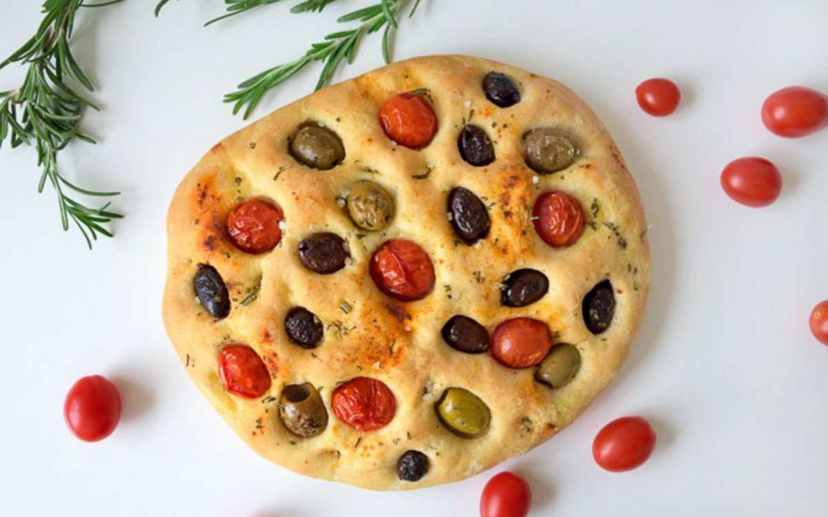 Vegan Olive and Tomato Focaccia Bread 