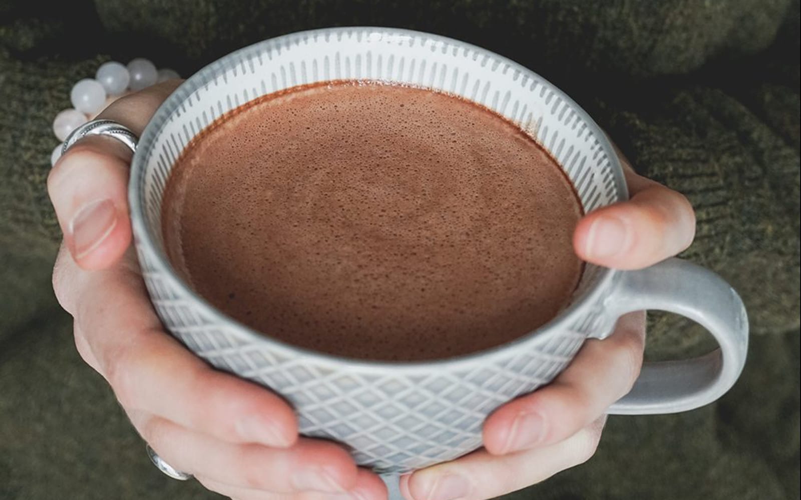 Hot Chocolate "Macaccino" with spices