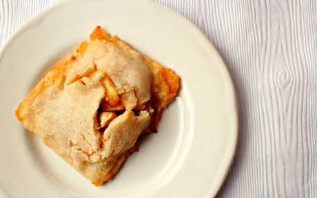 Personal-Sized Apple Pie [Vegan, Gluten-Free, No Refined Sugar]