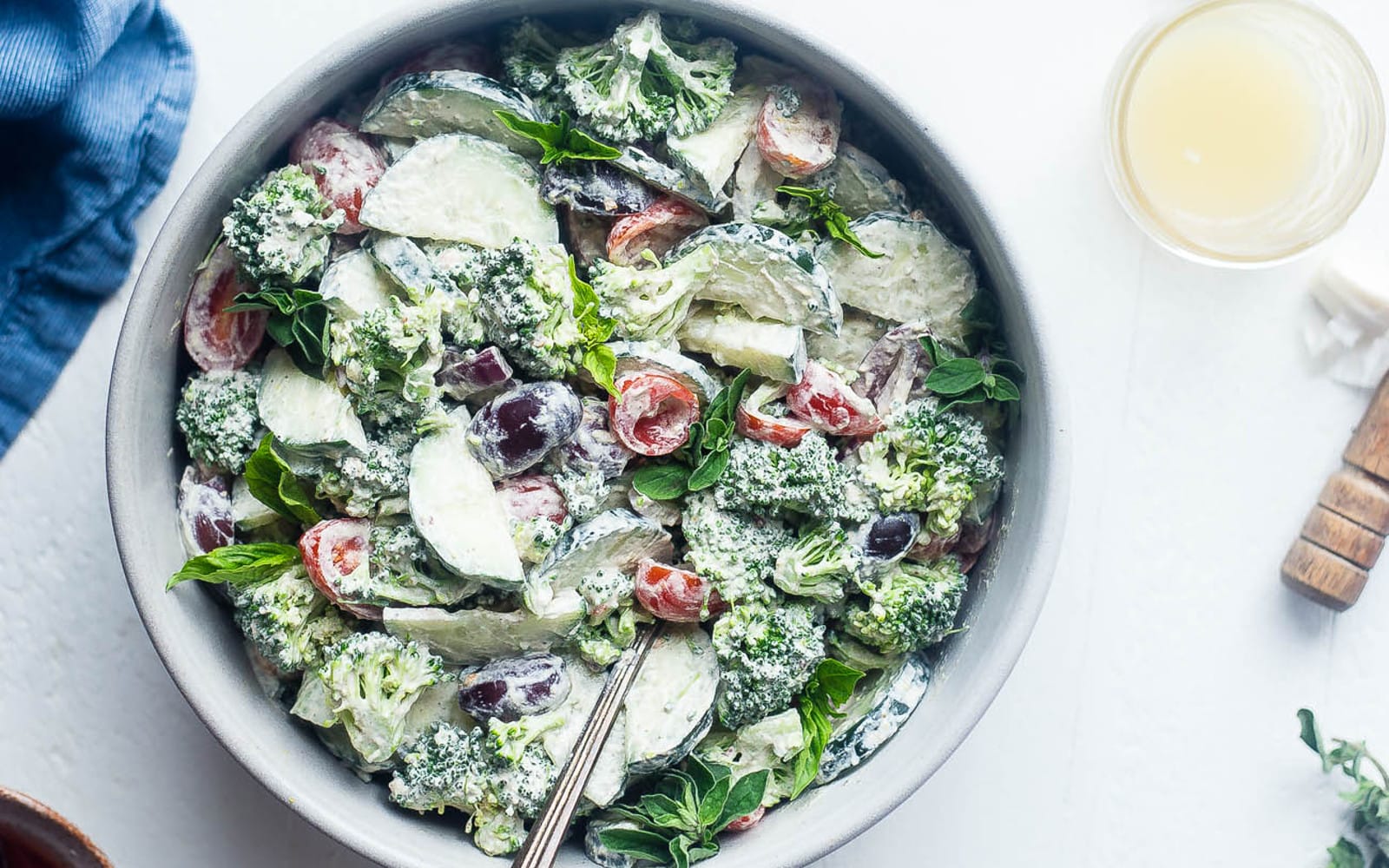 greek broccoli salad