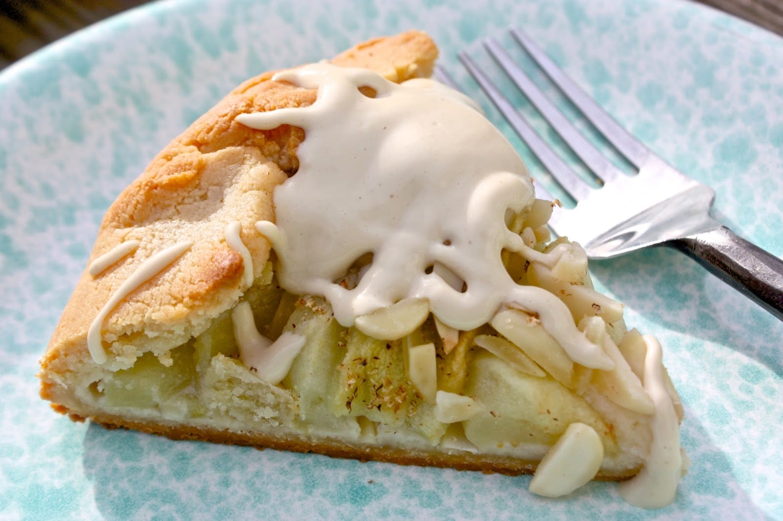almond apple galette with cashew cream