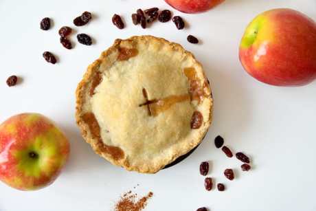 vegan easy mini apple pie