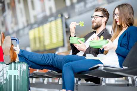 finding vegan options at busy airports