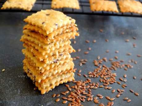Wholegrain Flaxseed and Sesame Crackers
