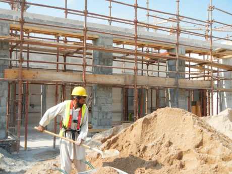 construction worker in Qatar